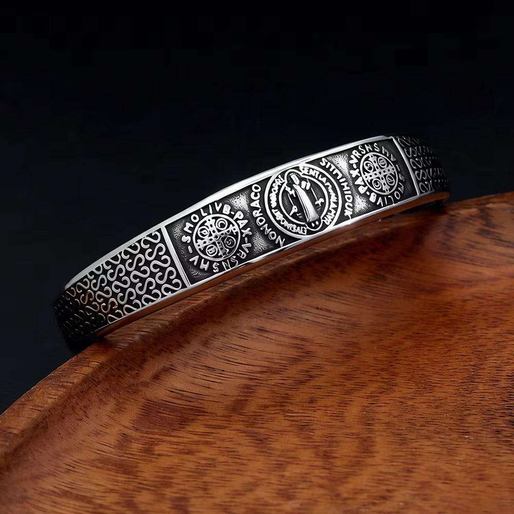 Bracciale vintage in acciaio i - Vintage Collector recensione e prezzo