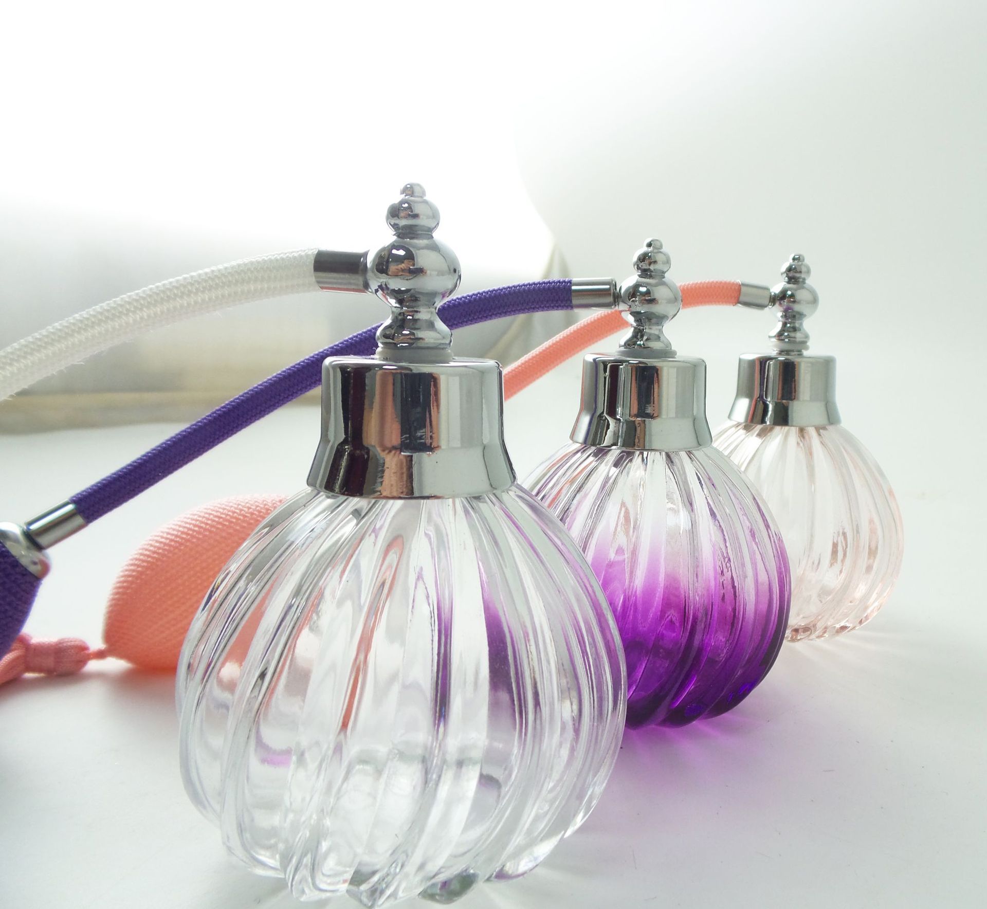 Profumo della bottiglia dello  - Vintage Collectible Perfume Bottles recensione e prezzo